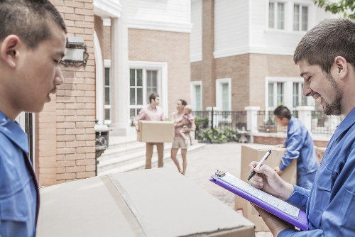Professional packing services in Greenwich for careful home moving